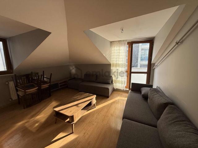 Küçükbakkalköy Mah. 2+1 60m2 Teraslı Eşyalı Çatı Katı 1