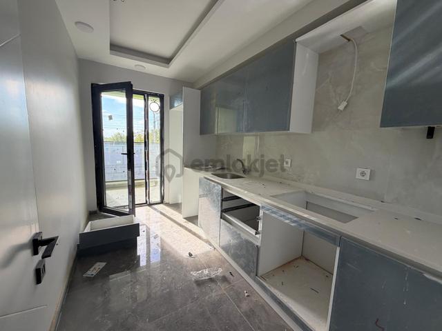 Edirne Çevre Yolu Üzeri Kapalı Otoparklı Kiralık 2+1 Daire 1