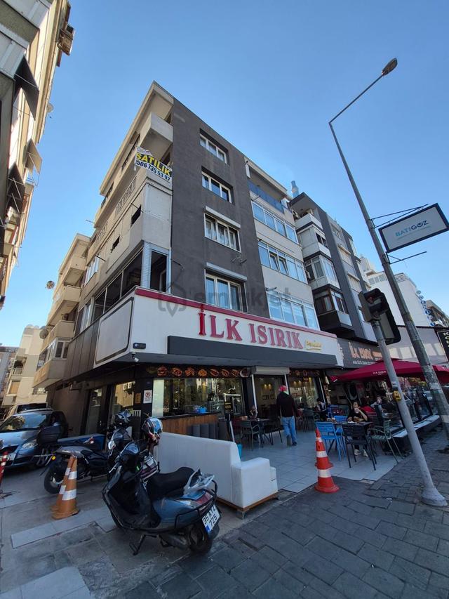 Buca İnkilap Mah//caddeüzeri/otparklı3+1(emin Evim'uygun)daire 1