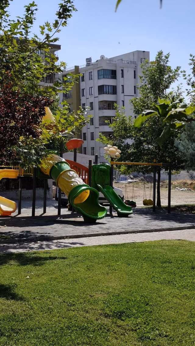 Güzelşehir Orman Müd. Aşağısı 5 Odalı Bakımlı Satılık Daire 1