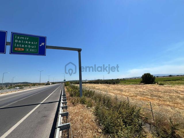 İstanbul İzmir Yolu Üzerinde 6975 M2 Satılık Tarla 1