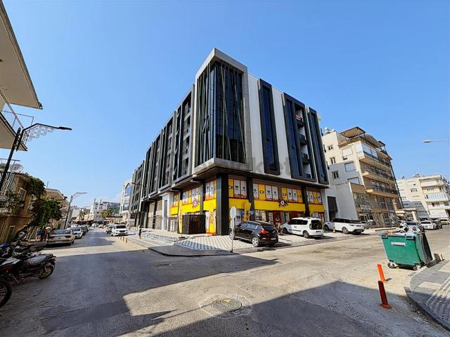 Usta Gayrimenkul'den Kiralık Merkezi Konumda Sıfır Lüks 2+1 Ofis 1