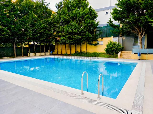 Şerifali Lavella 5 Sitesinde Ara Kat E.banyolu 3+1 Satılık Daire 1