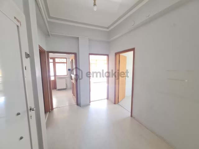 Karapürçek De Merkez De 2+1 Yüksek Giriş Altında Daire Var. 1