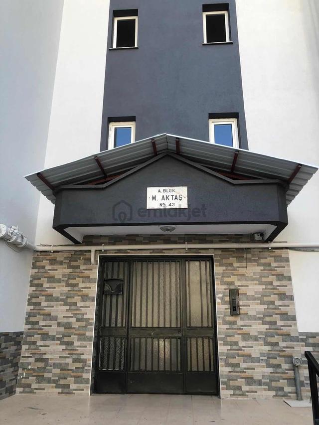 Erzden Kemalpaşa 8.eylül Akkent Sitesinde 135 M² Satılık Daire 1
