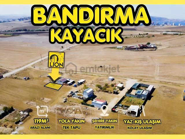Lıon Emlak'tan Kayacık'ta Yola Yakın Fırsat Arsa 1