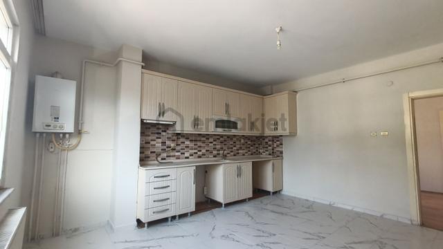 Osmangazi Mah Kiralık 3+1 Daire 1