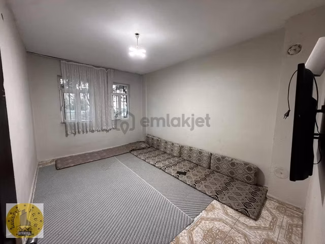 Direkli Mahallesinde Bahçeli 4 Odalı Kiralık Daire Masrafsız 1