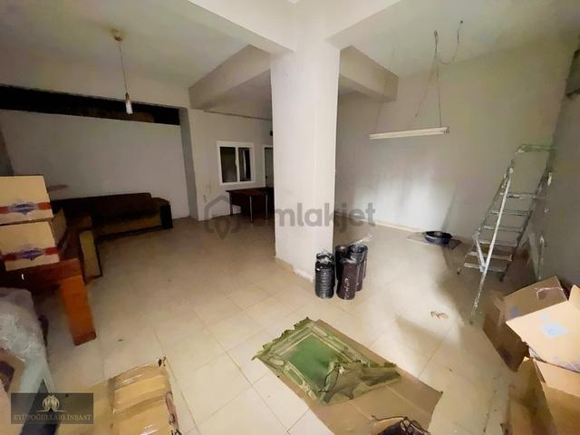 Bayrampaşa Da Karakolun Dibinde Cadde Üstü Kiralık Dükkan 1