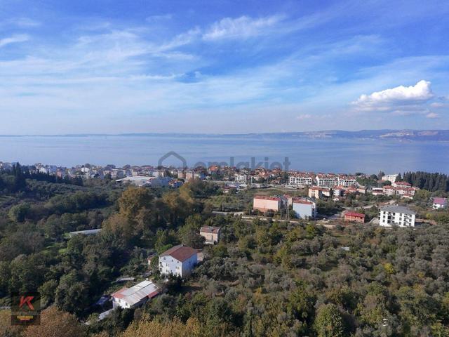 Kardeşten Tepeköyde 1.953m² Yola Cepheli, Doğayla İç İçe Tarla 1