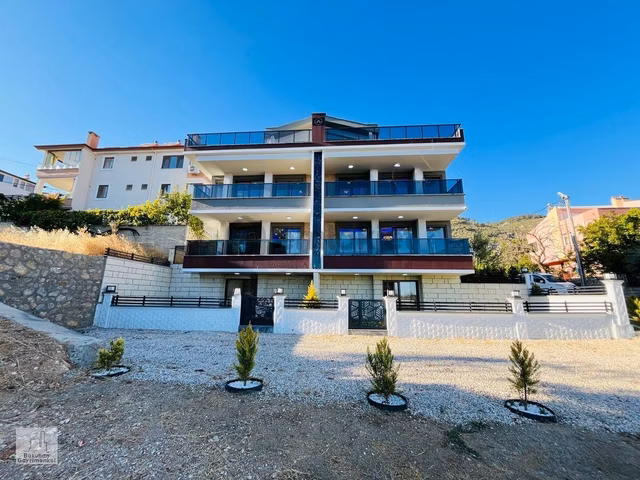 Altınoluk 2 Daire Gibi 4 Katlı Etrafı Kamera Sistemli 4 Kattan Deniz Gören Önü Yeşil Alan İkiz Villa 1