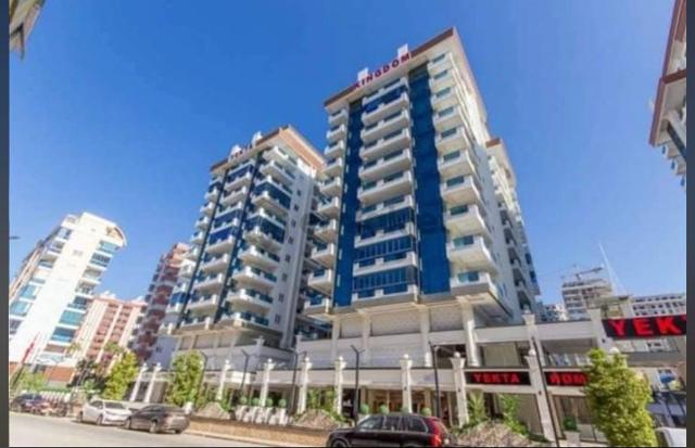 Alanya Mahmutlar Yekta Trade Center 1