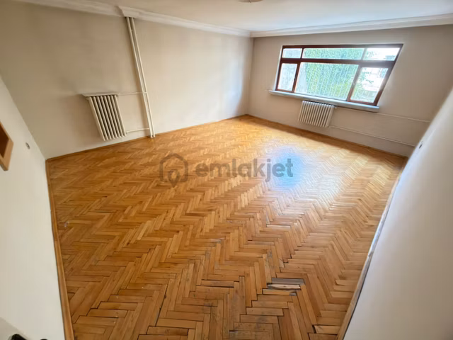 Etlik Bölgesine Yakın Altı Daire Bağımsız Geniş 2+1 Dair 1