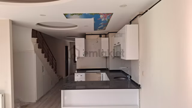 3+1 Doğalgazlı Dublexs Çift Banyo Yatay Mimari Ruh Saglıgı Yakını Kiralık 350000tl 1
