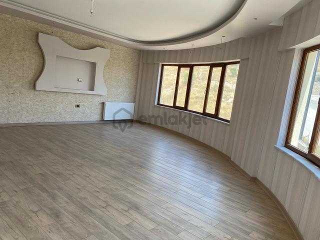 Yıldıztepe Mah. Canbaylar Tepe Towerste Satılık 4+1 Lüks Daire 1