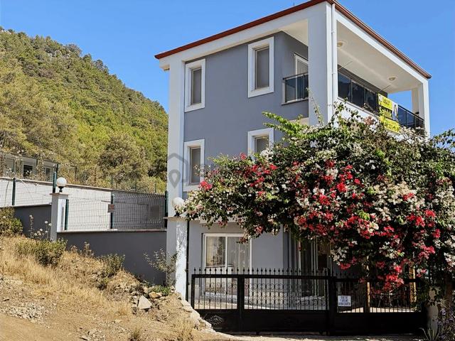 Mavikent Karaöz'de 3 Katlı Müstakil Muhteşem Villa Acil Satılık 1