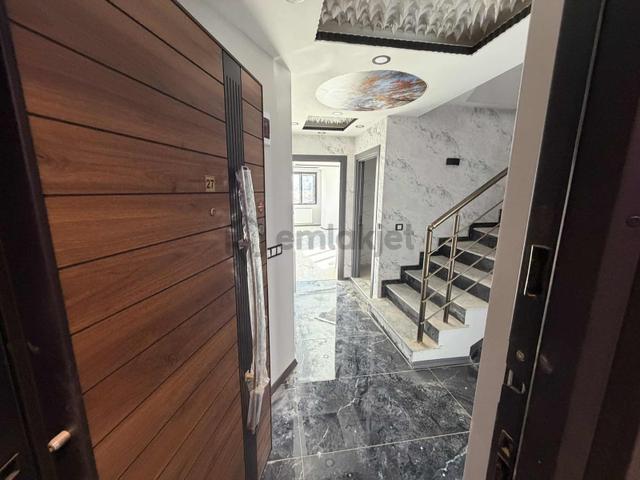 Gebze Adem Yavuz Mahallesinde 3+1satılık Dubleks Daire