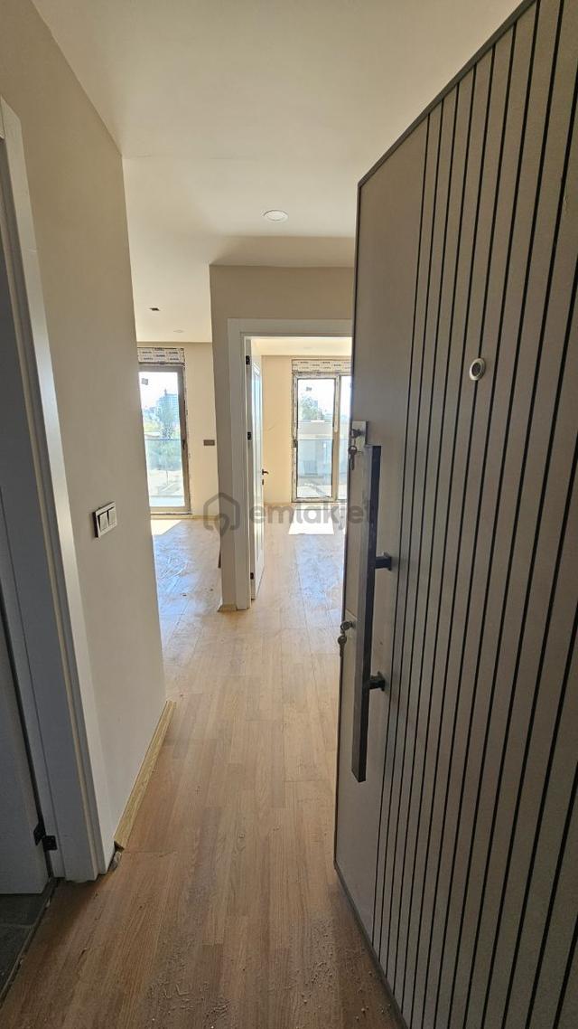 Acil! Altıntaş Havalimanı Yanı Havuzlu Sitede 1+1 Sıfır Daire 1