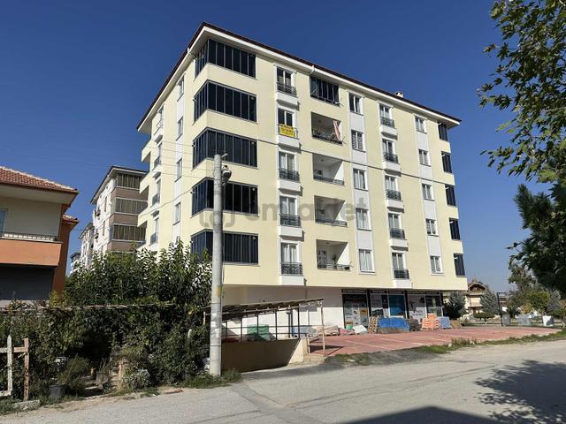 Başarı Emlak'tan Fatih M.hastane Yolu Üzeri Kiralık 3+1 Daire 1