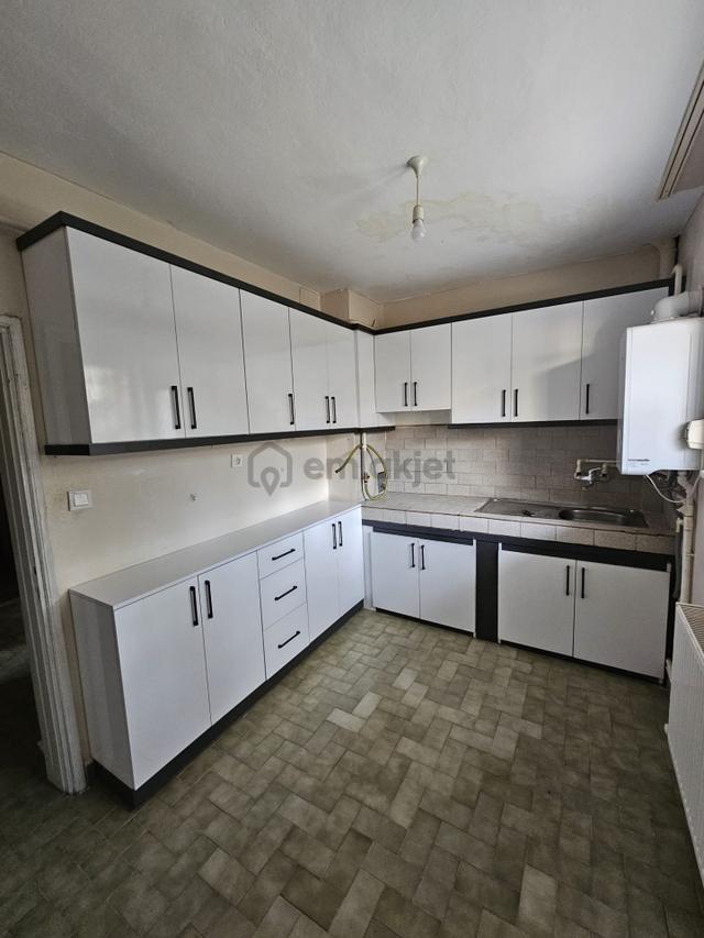 Yıldız Emlaktan Yenıdoğan Mahalle 3+1 Kiralık Gırıs Kat Daire 1