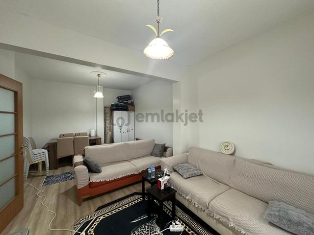 Maltepe Altayçeşme'de Minibüsyoluna 2dk Mesafede Satılık1+1daire 1