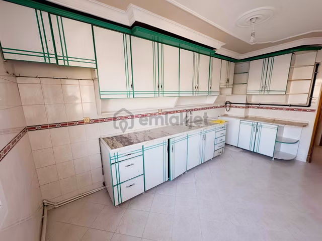 Doğum Hastanesi Üstü Atatürk Mahallesi Kiralık 3+1 Daire 1
