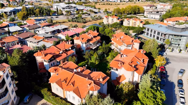 Remax Model Den Yenışehır Onelya Sıtesınde 4+2 Satılık Vılla 1