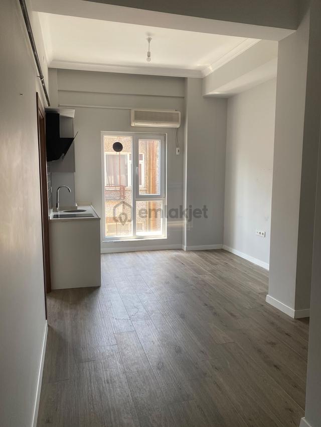 Remax Design Cumhuriyet Mahallesi Klimalı Ankastreli 1+1 Daire 1