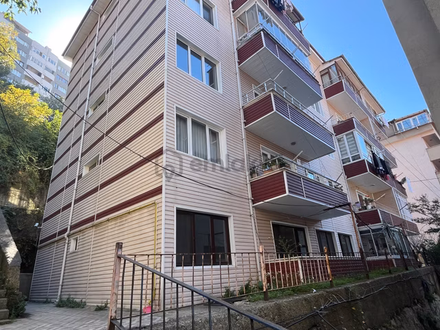 Zonguldak Tepebaşı 2+1 Merkezi Konumlu Kiralık Daire 1
