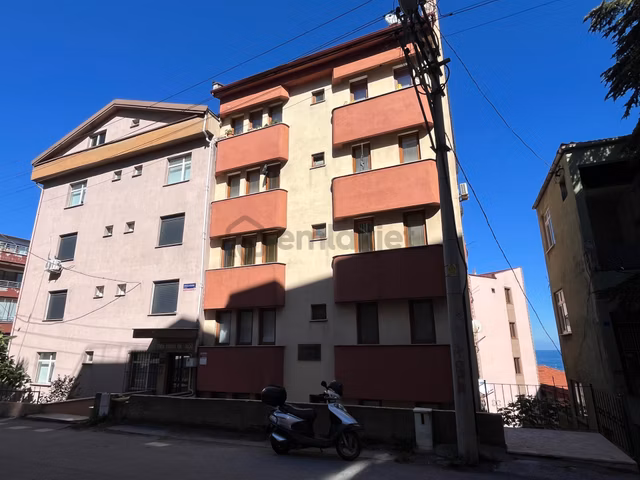 Zonguldak Bahçelievler'de Deniz Manzaralı Satılık 3+1 Daire 1