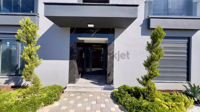 Aksu Altıntaşta Satılık 1+1 Daire 1