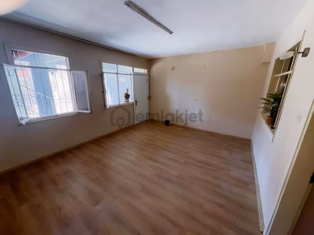 Bornova Çamdibi'nde Kiralık Daire 1