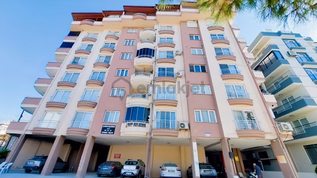 C.b Route Dikili İsmetpaşa 'da Ayrı Mutfak 2+1 Satılık Daire 1