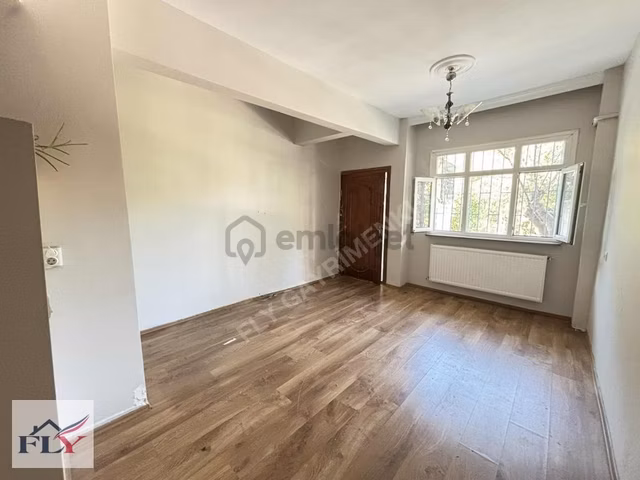 Tarabya'da 1+1 Kiralık Daire 1