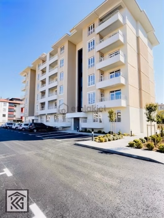 Sedirler Cd Ve Başak Cd Kesişiminde 3+1 1