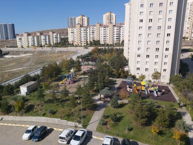 İlyap'tan Yapracık Toki Pazar Yanında Kiralık 2+1 1