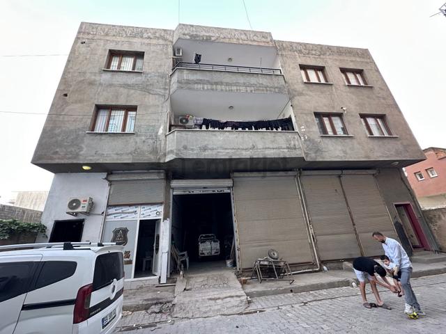 Mardin Yolundan Satılık Müstakil Ev Ve Dükkan 1