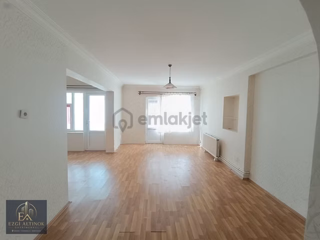 İvedik Caddesine 50 M, Geniş 2+1 1