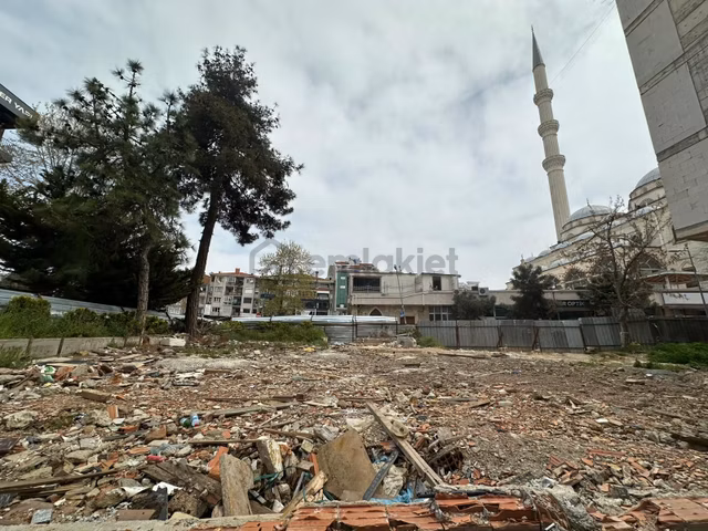 Mertcan'dan Maltepe Çarşı İçinde Fırsat Köşe Başı Arsa 1