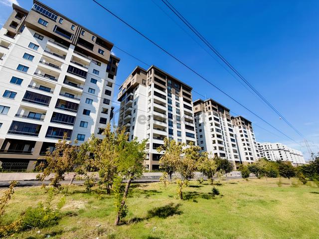 Çelebi Podyumda Uludağ Manzaralı Önü Açık Arakat 3+1 Daire 1