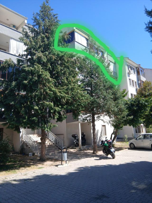 Arı Sitesinde Satılık 3+1 Daire 1