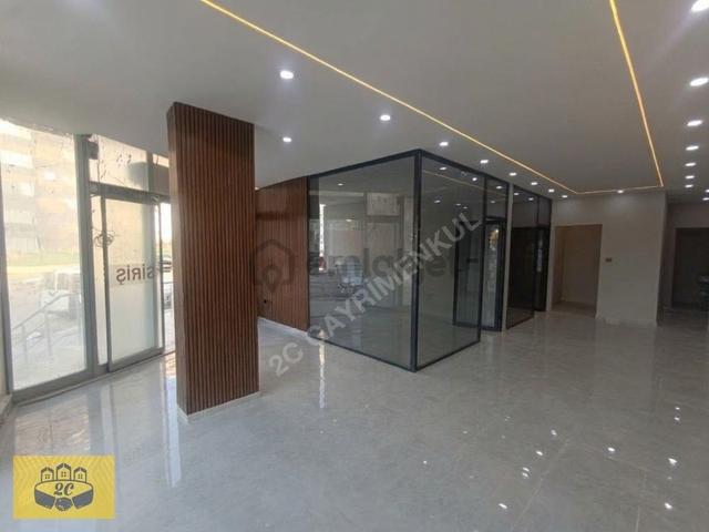 Kıyıboyu Cadde Üstü Tabela Değeri Yüksek 200m2 Kiralık İş Yeri 1