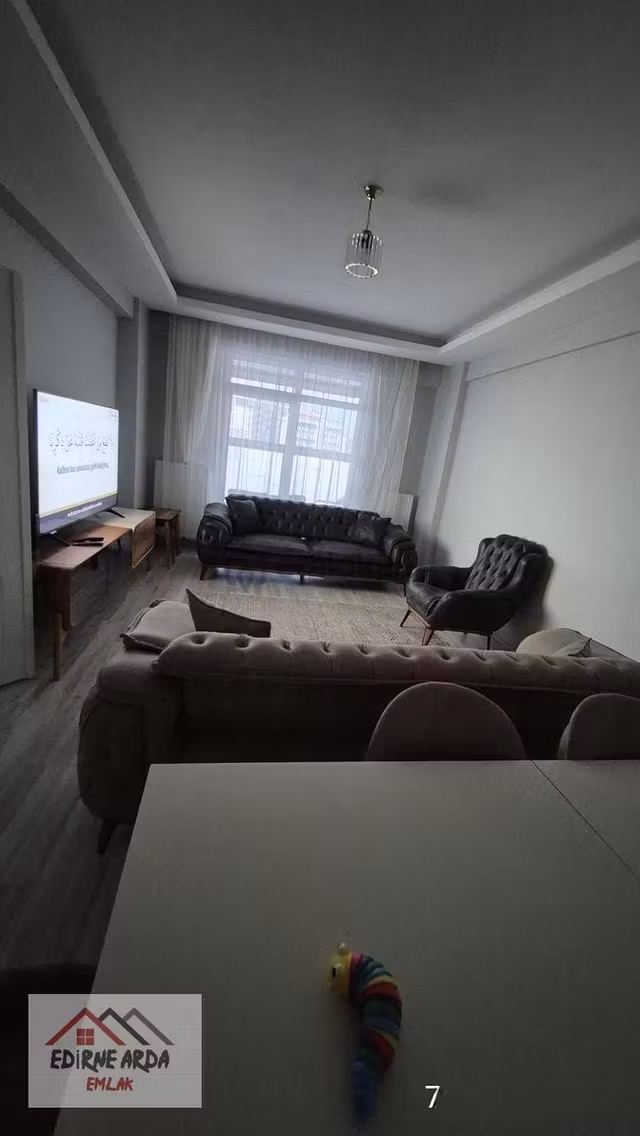 Arda Emlak Ofisi'nden Vitrin Evlerin'de Kapalı Otoparklı Lüks Daire 1