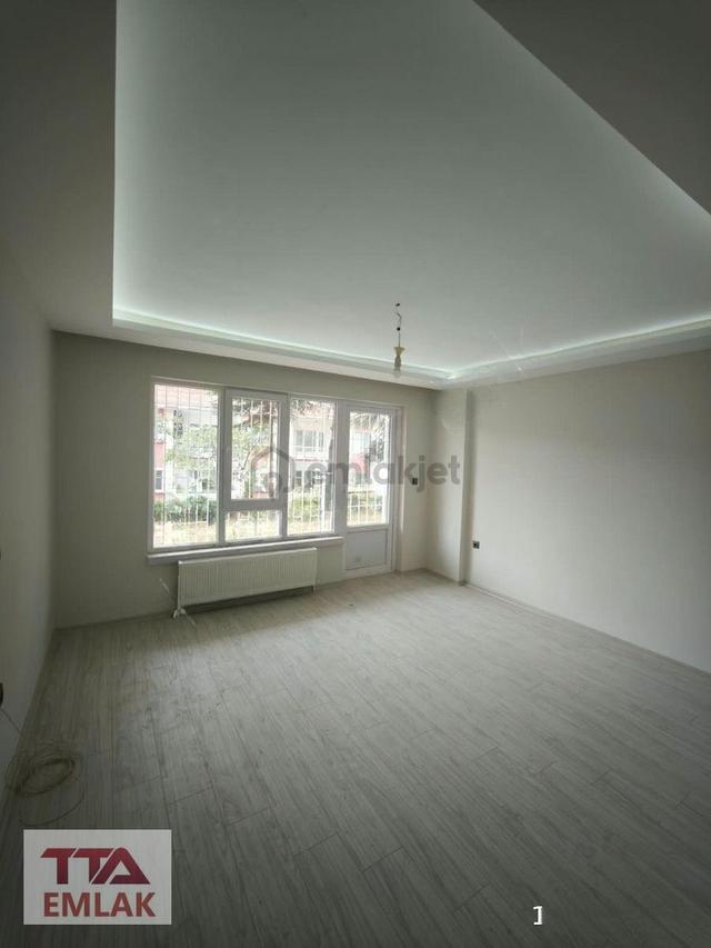 Harbiye Mahallesi Nakış Sokak’ta Ful Yapılı Bahçe Katı 2+1 Kiralık Daire 1