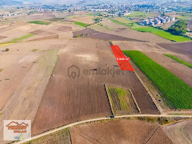 Vezirev Emlak'tan Yeni Toki İlerisinde 2839 M2 Satılık Tarla 1