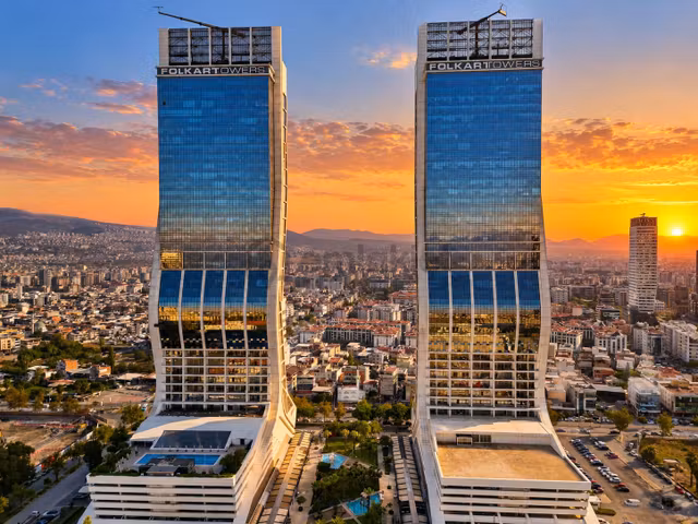 Folkart Towers Deniz Manzaralı Balkonlu Eşyalı Kiralık 1+1 Daire 1