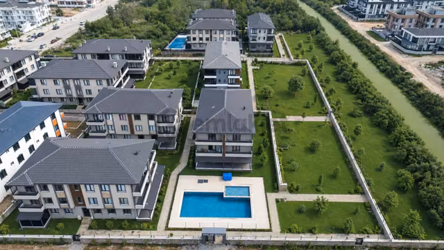 Arslan İnşaat 1.300 Peşin 36 Ay Vade 2027 Teslim Havuzlu 2+1 1