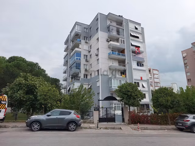 Karşıyaka Zübeyde Hnm Mah Kiralık 3+1 Tadilatlı Ara Kat Daire 1