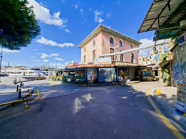 İstanbul Karaköy'de Devren Kiralık Dükkan 1