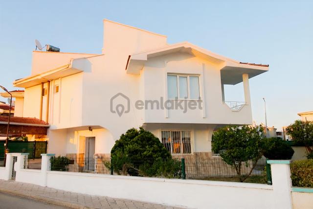 Kadriye'de Müstakil Bahçeli Ve Eşyalı 4+1 Villa | Tekce 1
